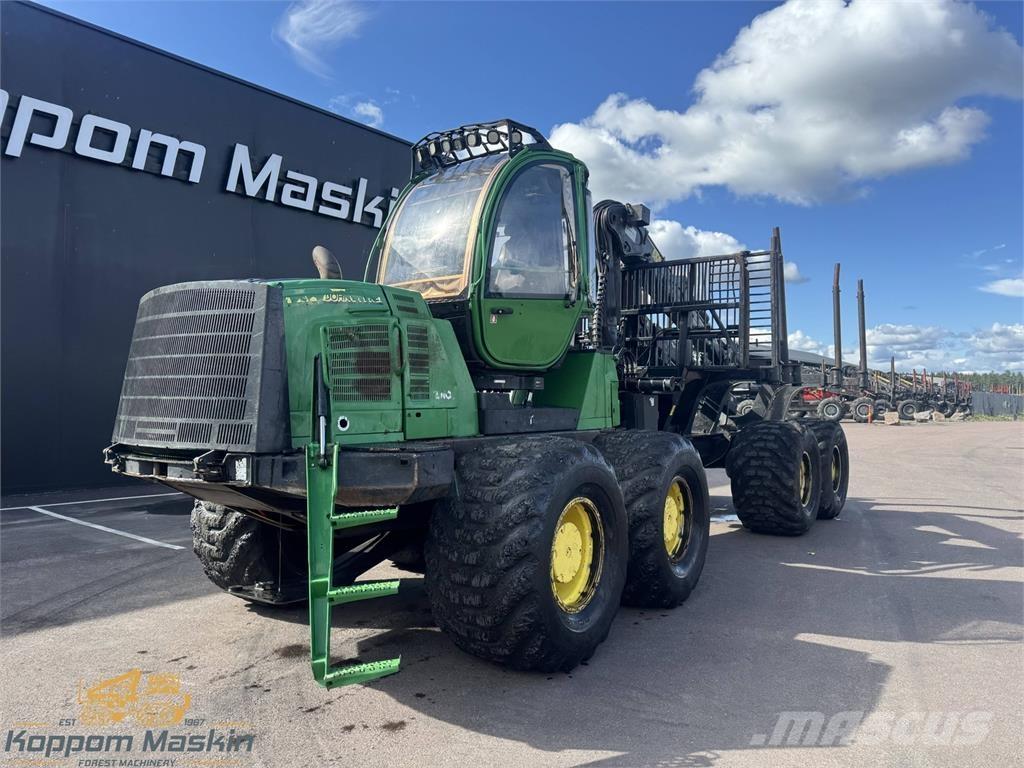 John Deere 1910E Forwardery