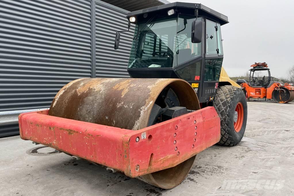 Dynapac CA302D Walce jednobębnowe