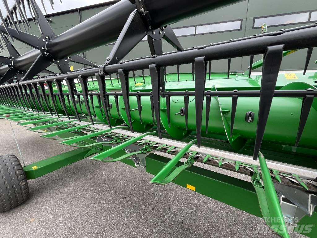 John Deere T 550 Kombajny zbożowe