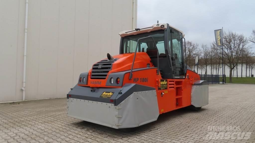 Hamm HP180i Walce ogumione