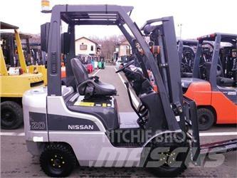 Nissan NP1F1M20J Wózki LPG