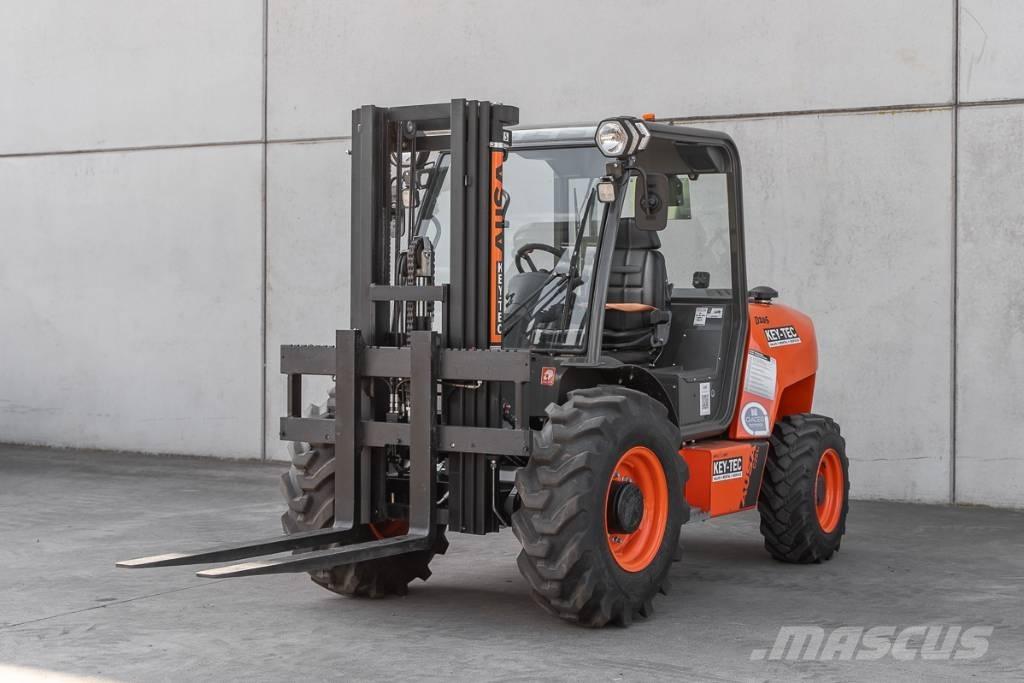 Ausa C 251 H x4 Wózki Diesla