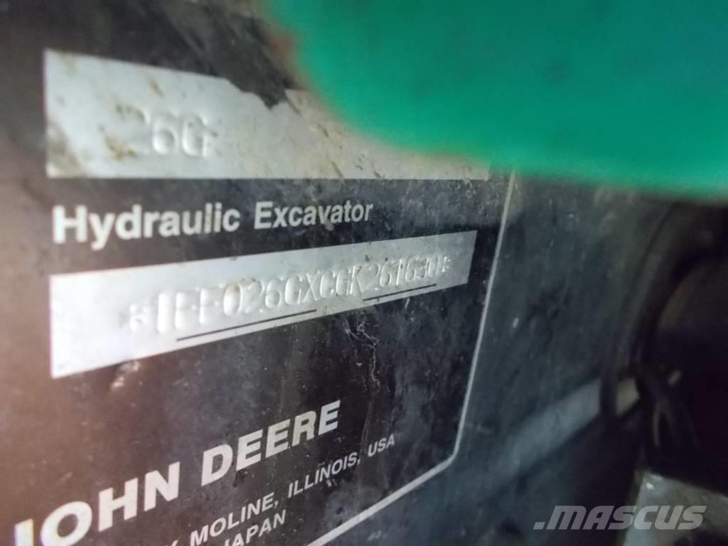 John Deere 26G Minikoparki