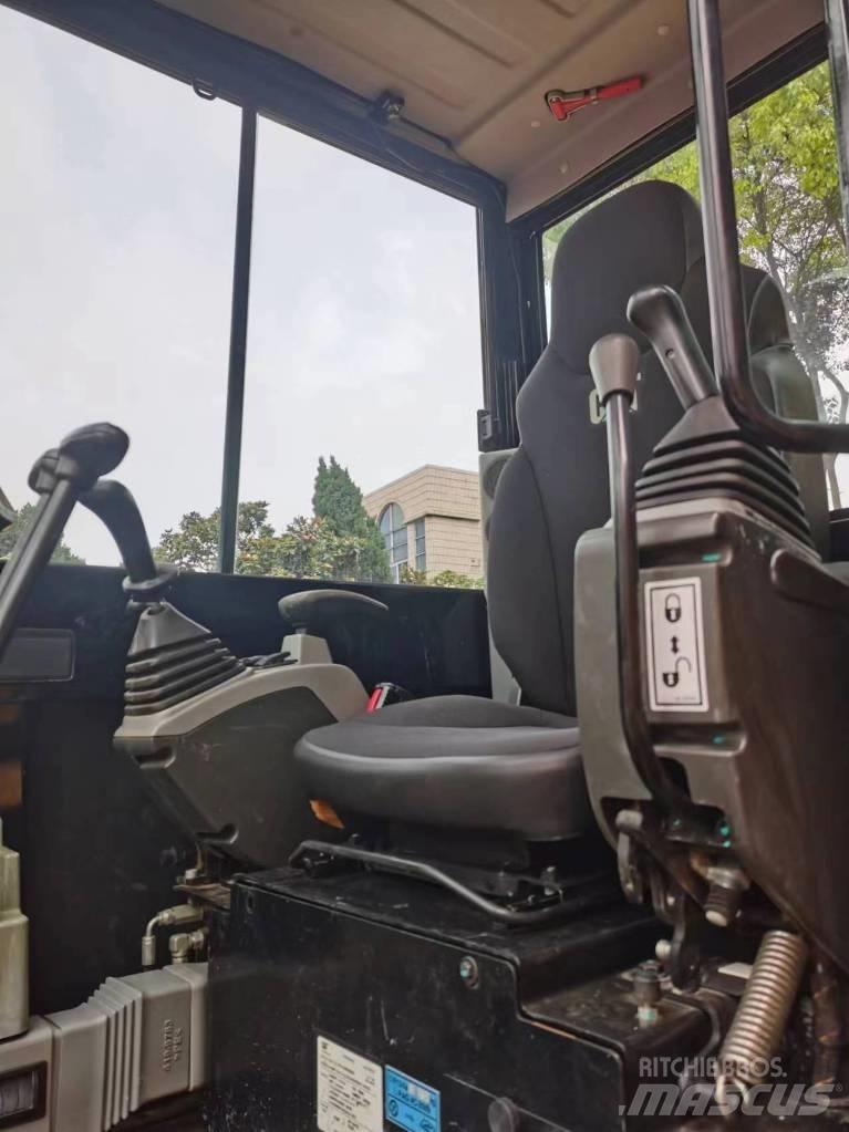 CAT 305.5 E2 Minikoparki