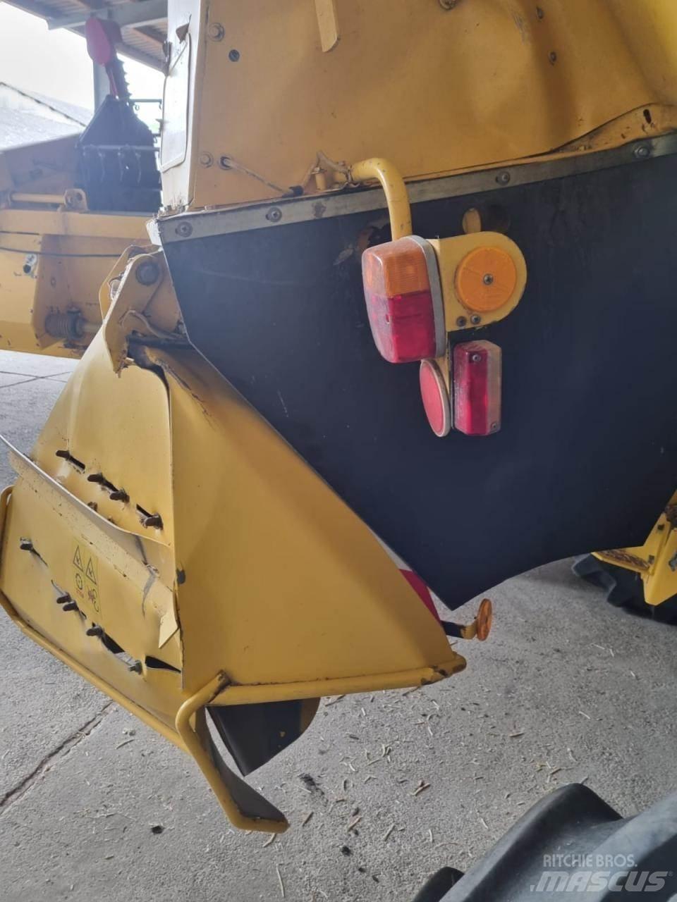 New Holland TF 76 Kombajny zbożowe