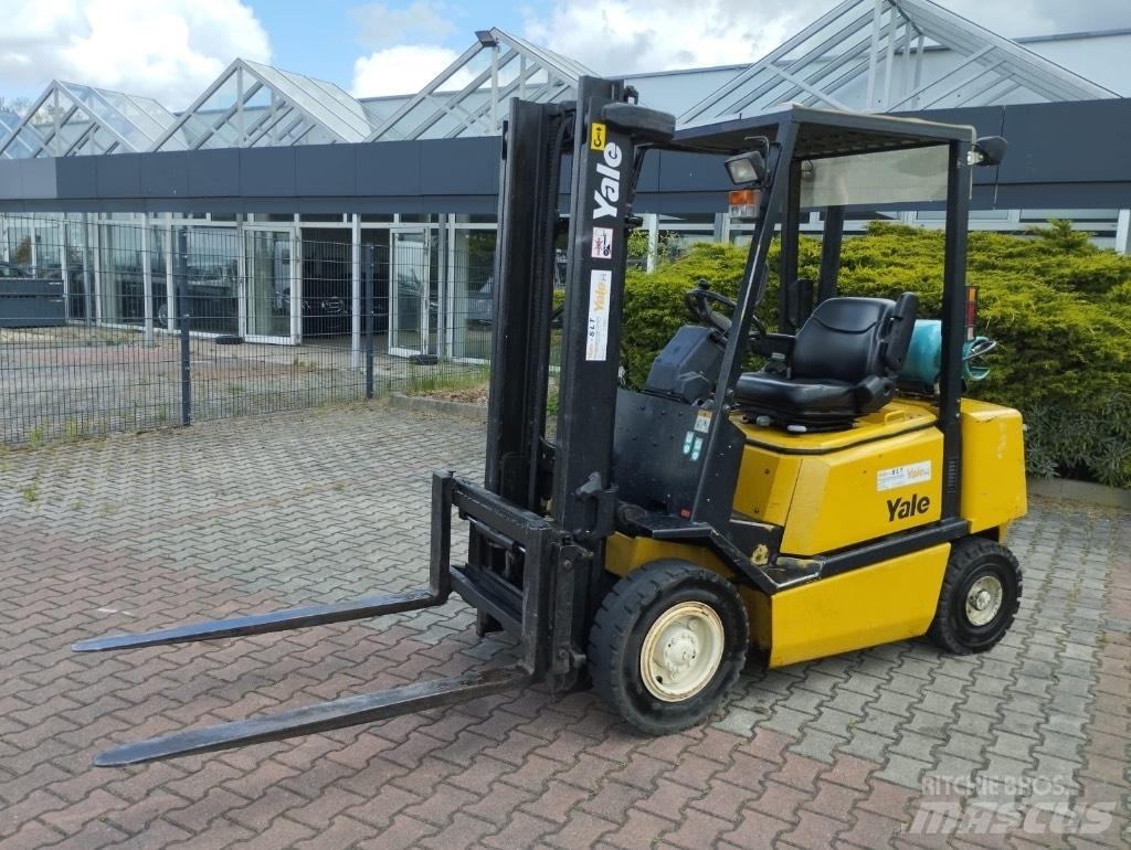 Yale GLP 25 Wózki LPG