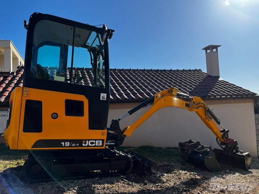JCB 19 C-1 Minikoparki