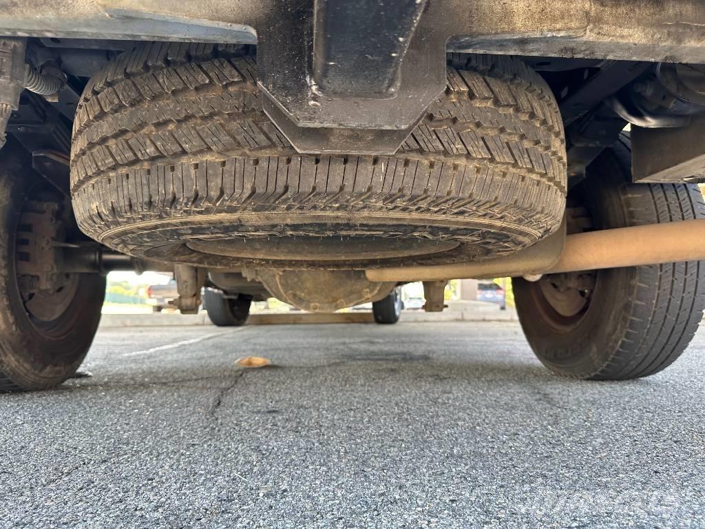 Ford F 250 SD Pick-upy / Pojazdy z otwieranymi burtami