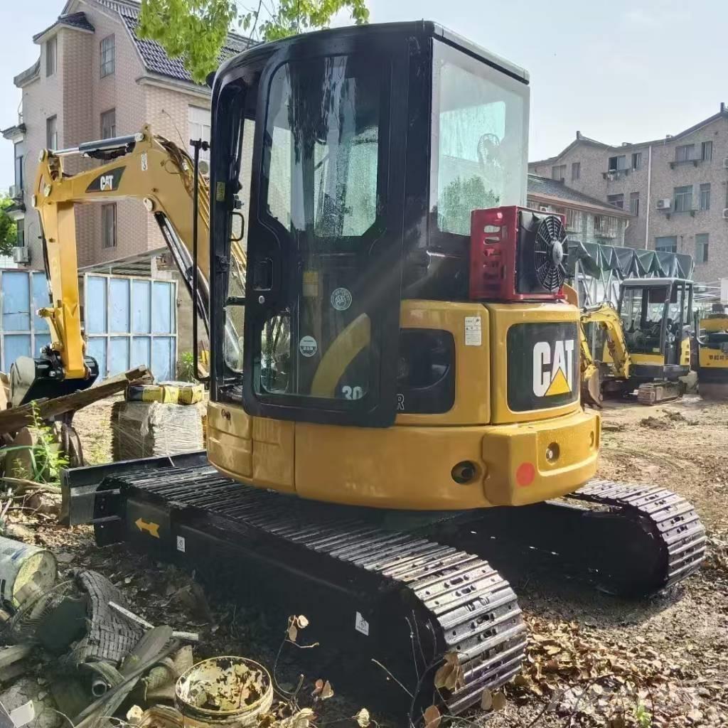 CAT 304CR Minikoparki