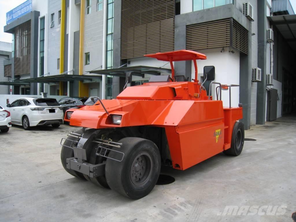 Sakai TZ 701 Walce ogumione
