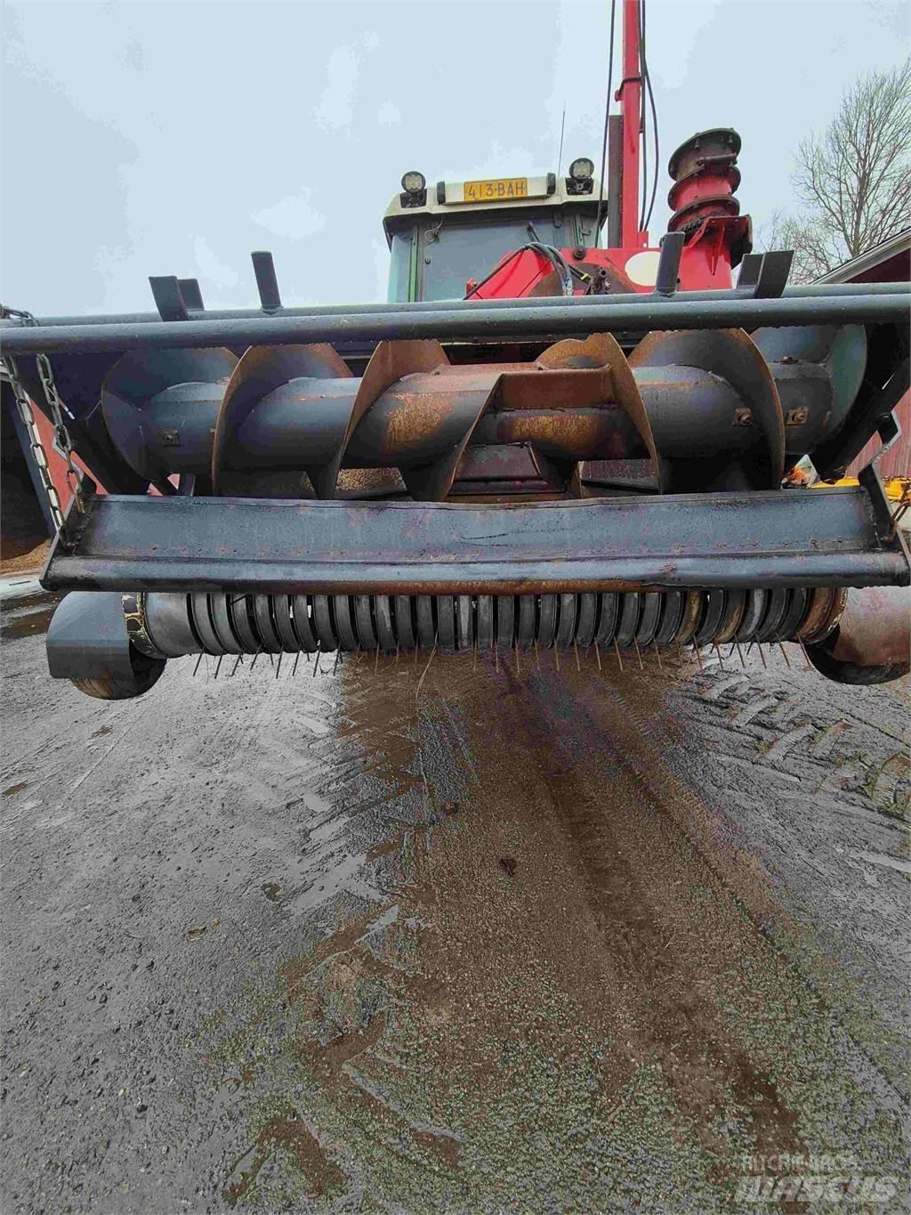 Lely STORM 130R Kombajny silosowe