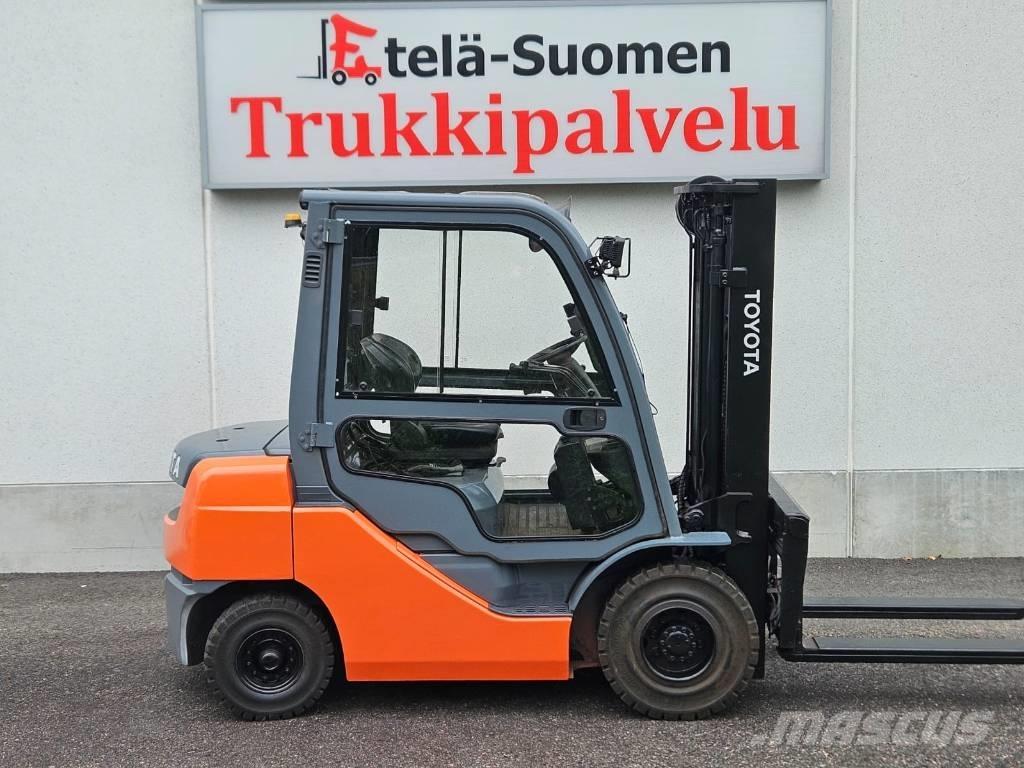 Toyota 02-8 FDF 25 Wózki Diesla