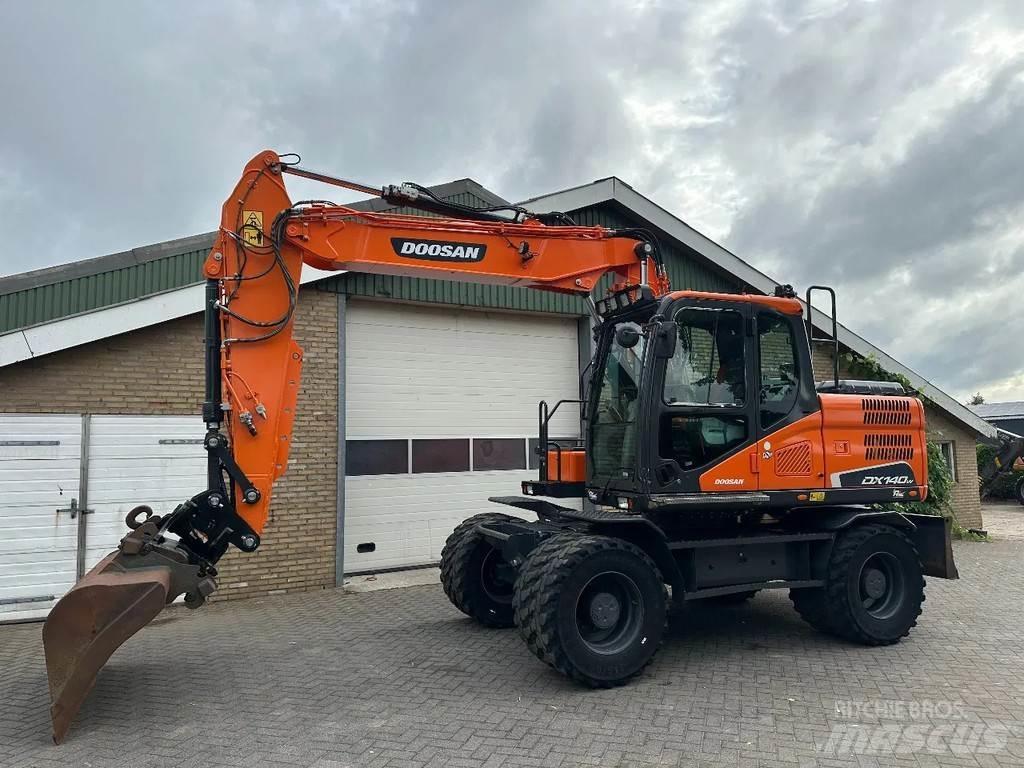 Doosan DX140W-5 Koparki kołowe
