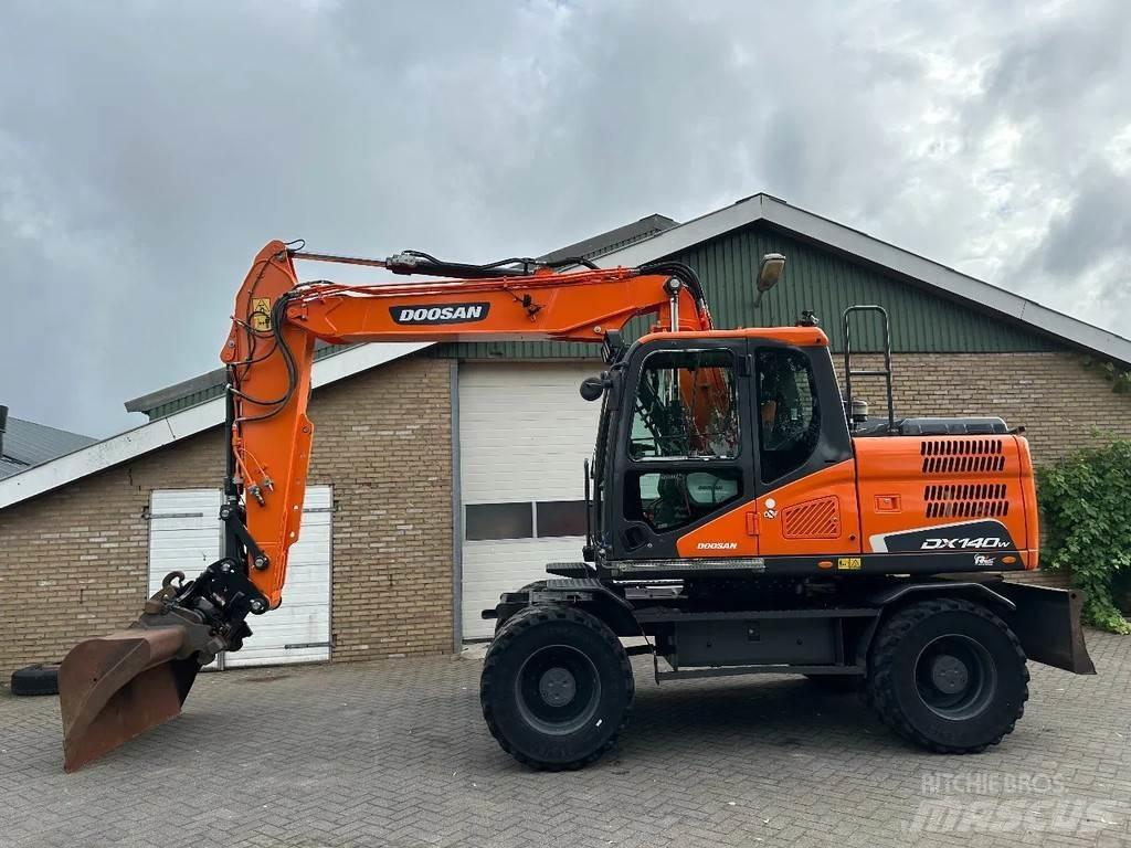 Doosan DX140W-5 Koparki kołowe