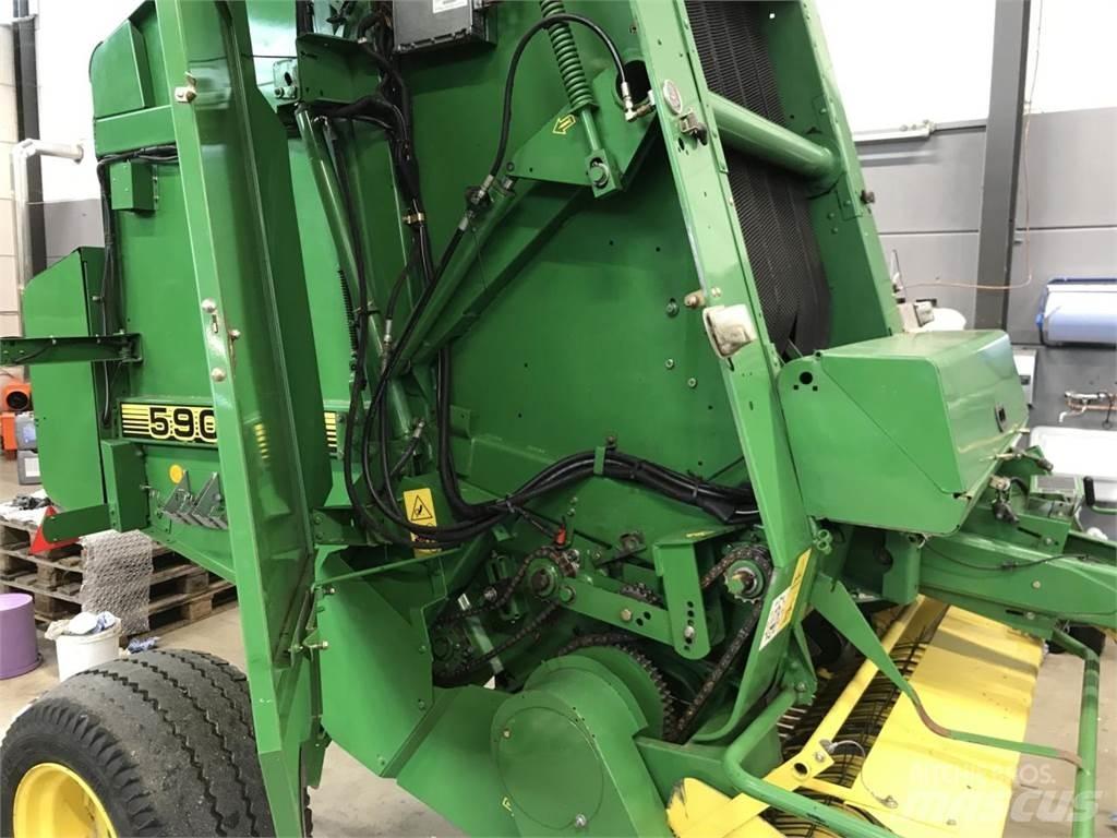 John Deere 590 Prasy kostkujące