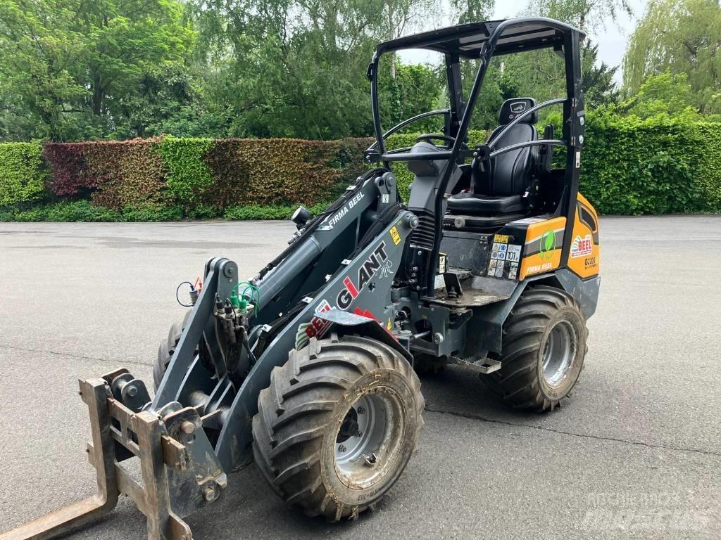 GiANT G2200E Ładowarki burtowe