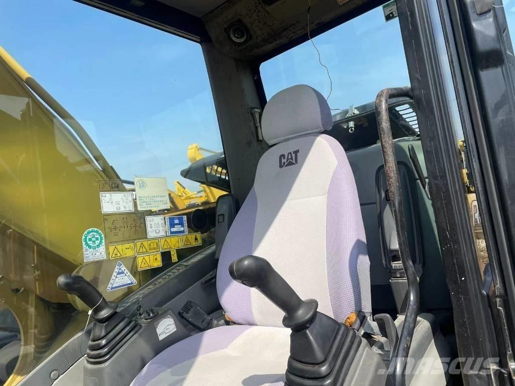 CAT 329 D Koparki z długim ramieniem