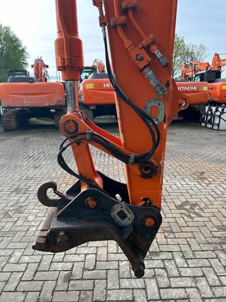 Hitachi ZX 140 W-3 Koparki kołowe