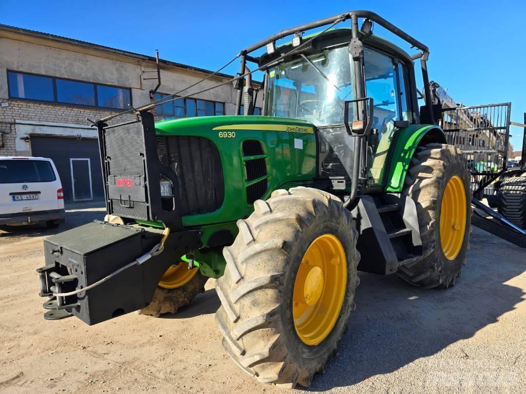 John Deere 6930 Forwardery
