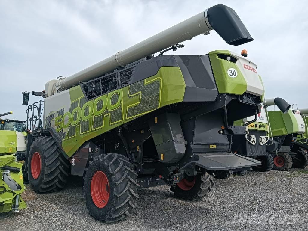 CLAAS TRION 750 Kombajny zbożowe