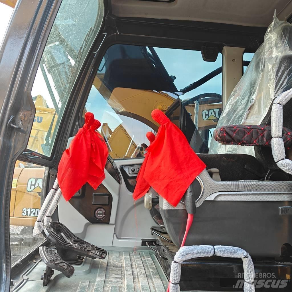 Hyundai 220VS Koparki gąsienicowe