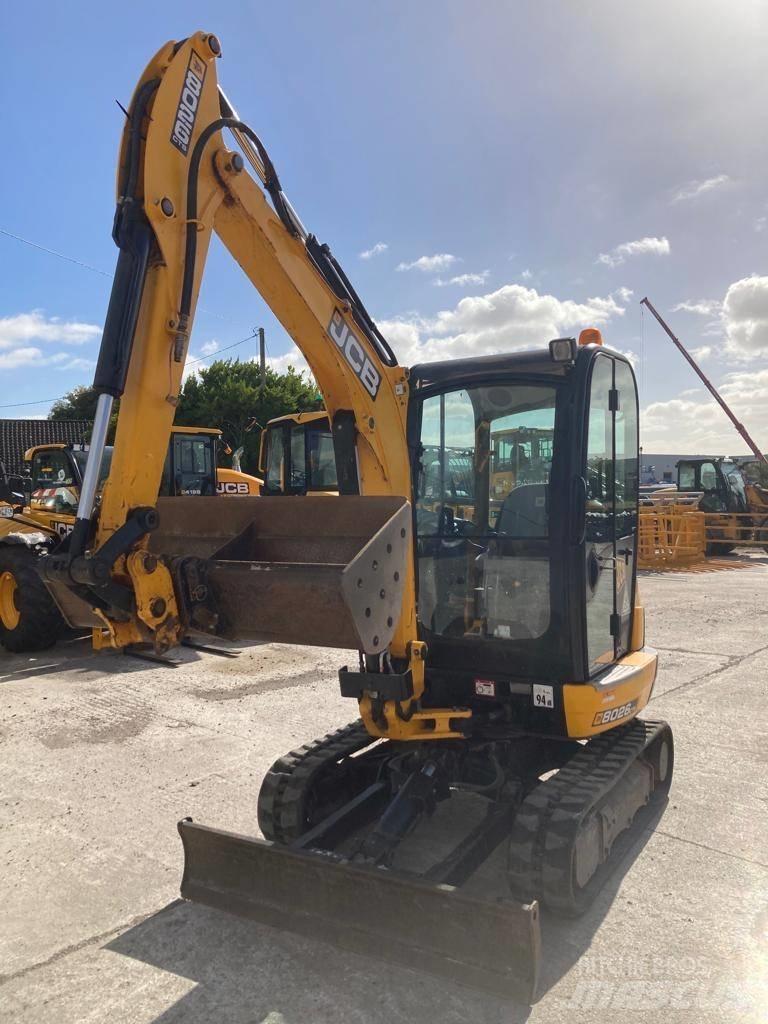 JCB 8026 CTS Minikoparki
