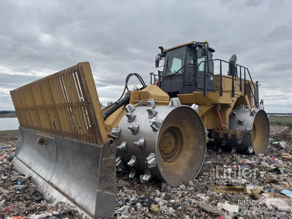 CAT 836 Kompaktory