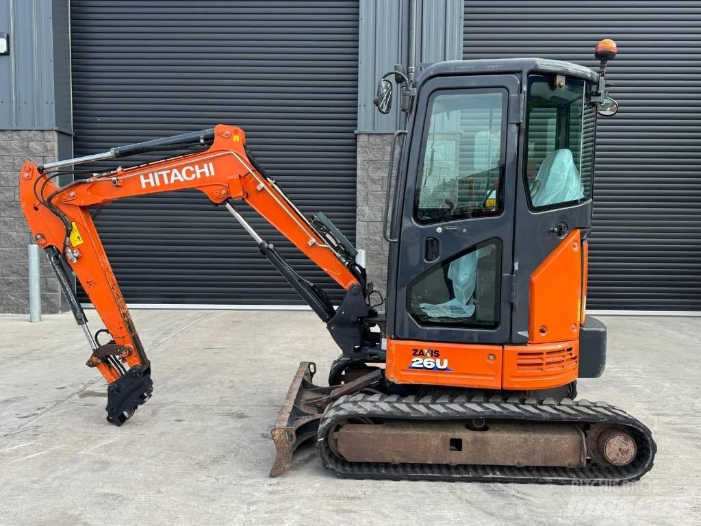 Hitachi ZX 26 U-6 cr Minikoparki