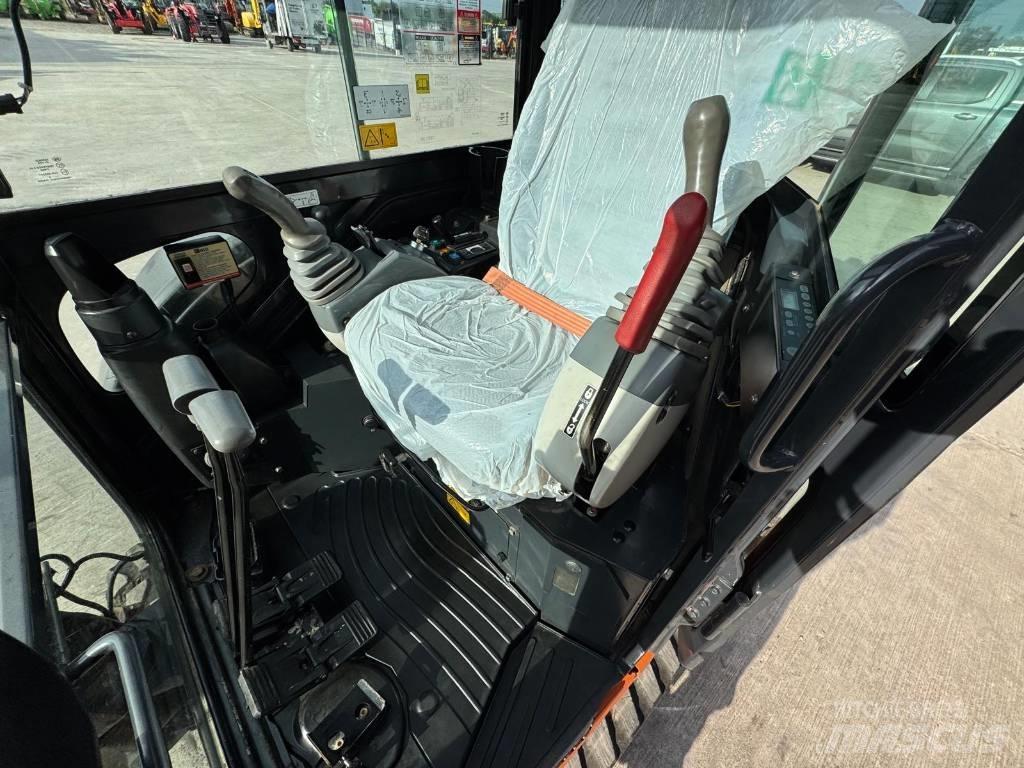 Hitachi ZX 26 U-6 cr Minikoparki