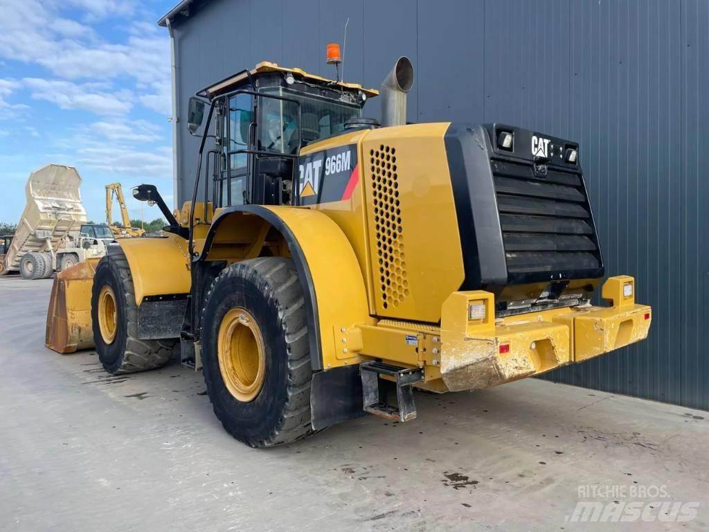 CAT 966M Ładowarki kołowe