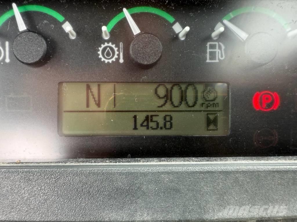 John Deere 710 J Koparko-ładowarki