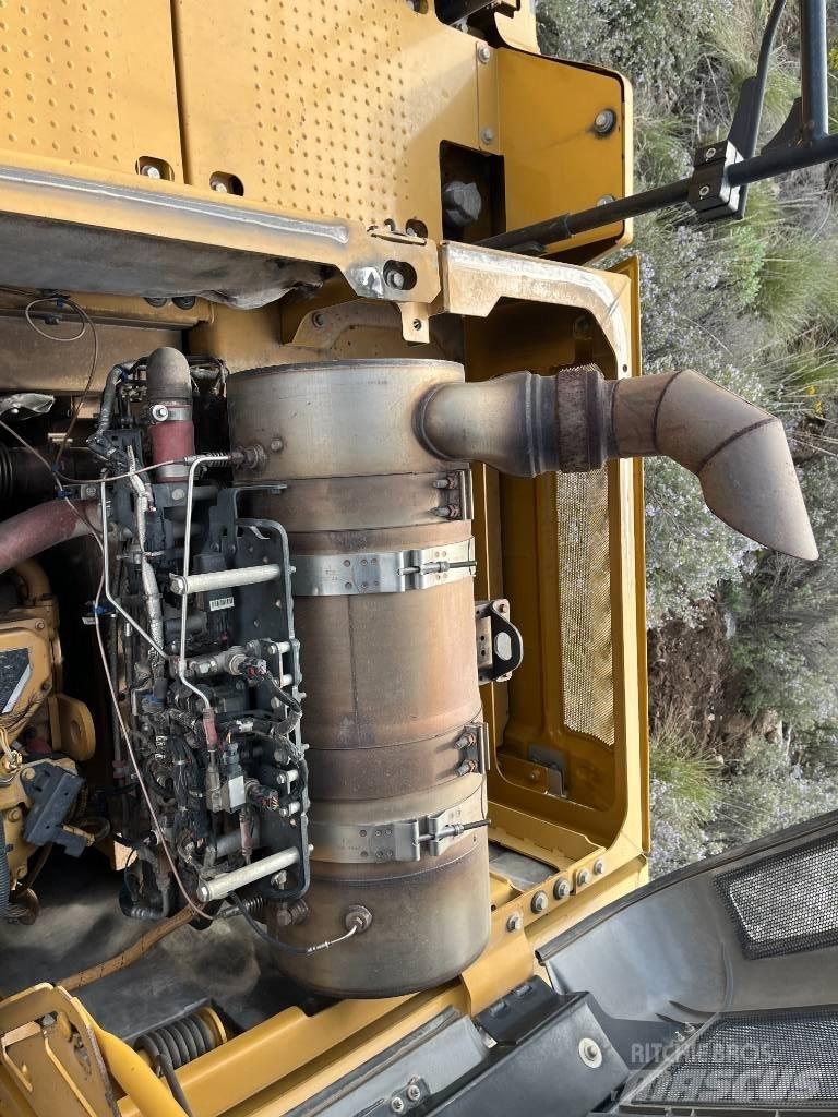 CAT 329 E Koparki gąsienicowe