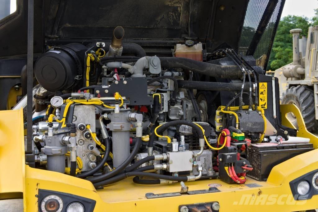 Bomag BW 28 RH Walce ogumione