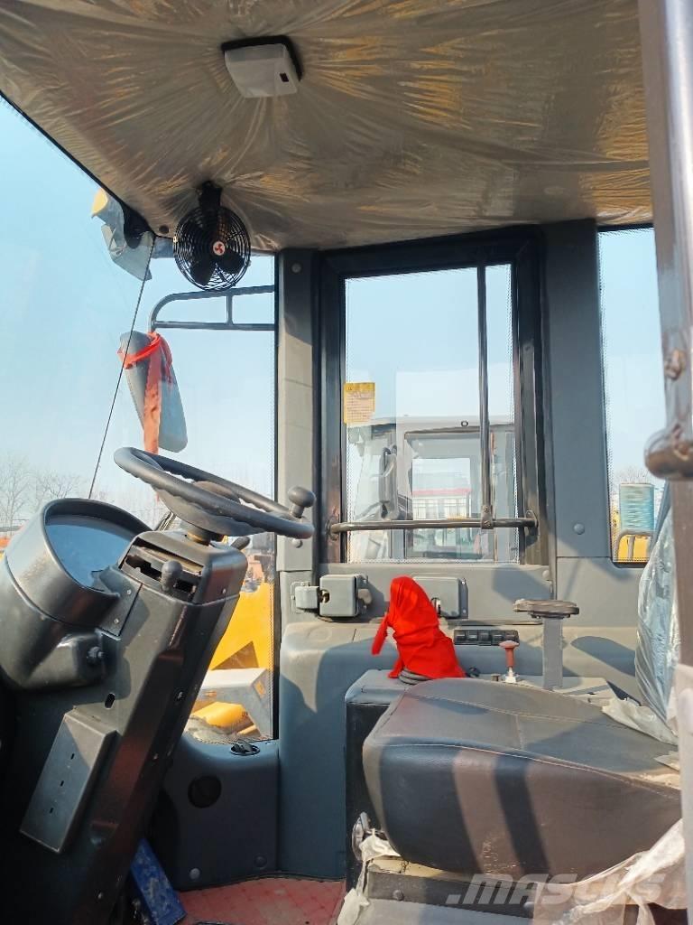  临工 LG956L Koparko-ładowarki