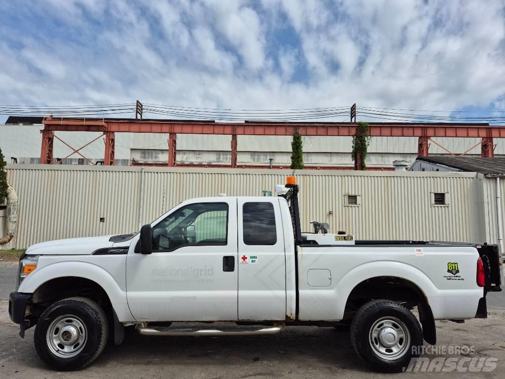 Ford F 250 Inne