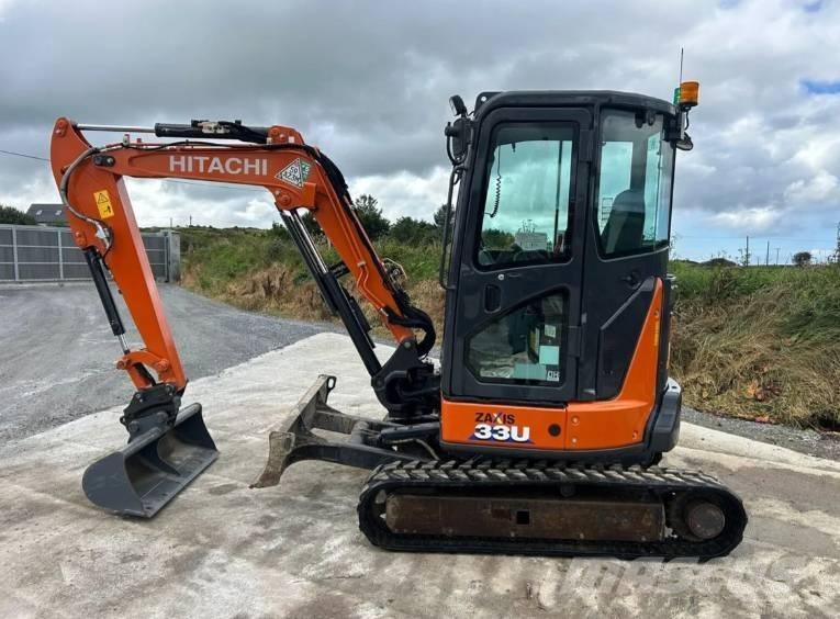 Hitachi ZX 33 U-6 Minikoparki