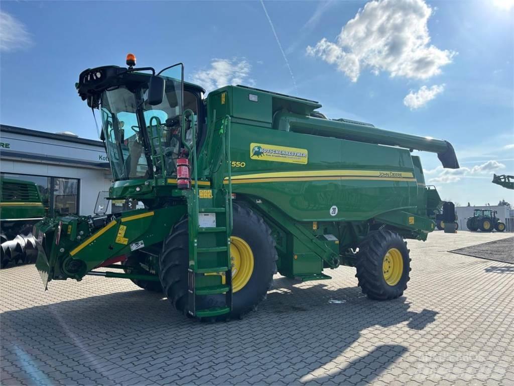 John Deere T550 Kombajny zbożowe