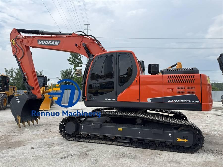 Doosan DX 225 LC-9C Koparki gąsienicowe