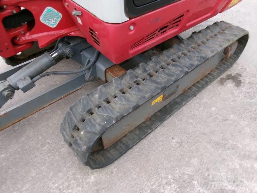 Takeuchi TB 216 Minikoparki