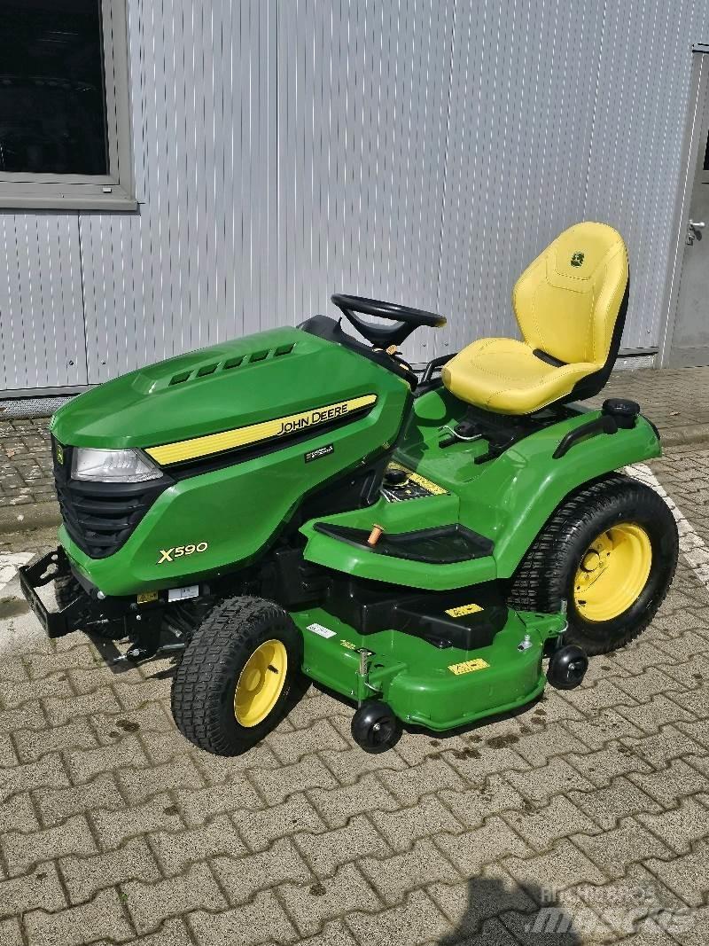 John Deere X590 Kosiarki