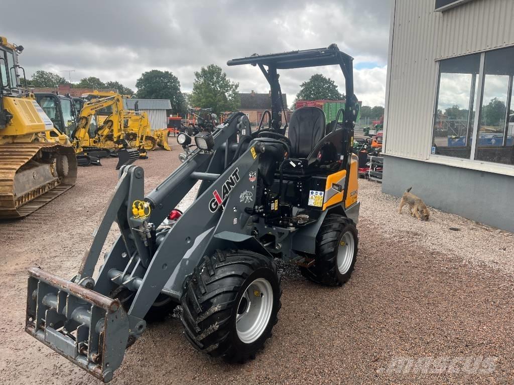 GiANT G 2300 HD Ładowarki wielofunkcyjne