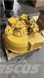 Komatsu WA 600-1 Przekładnie i skrzynie biegów