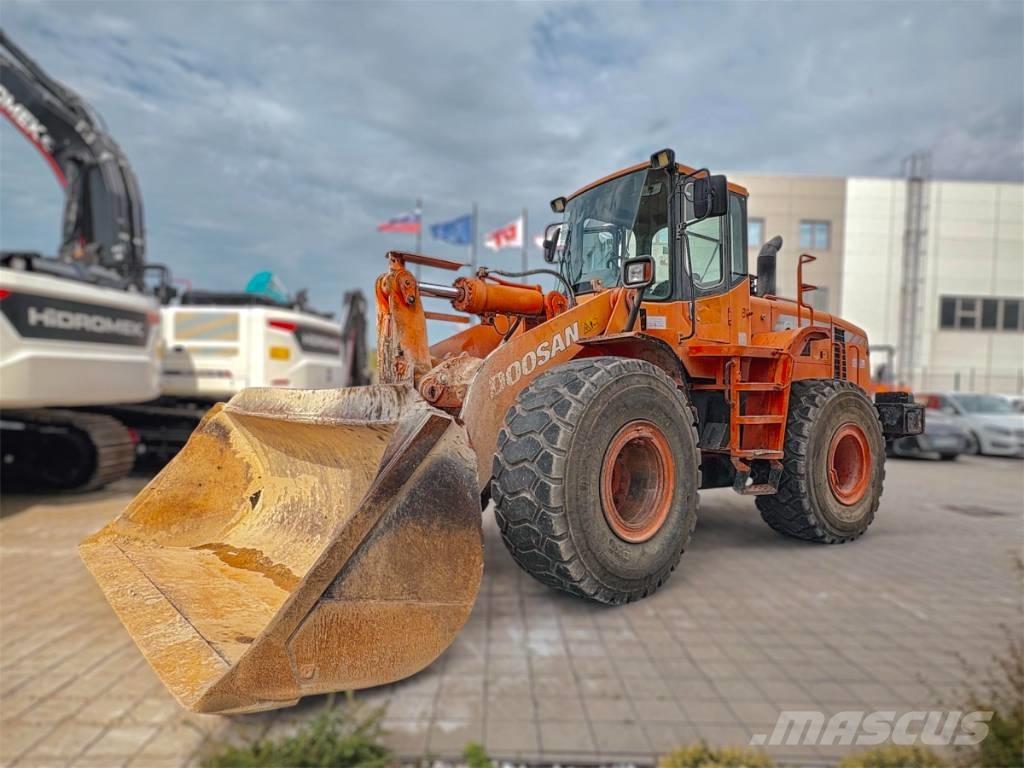Doosan DL 300 Ładowarki kołowe