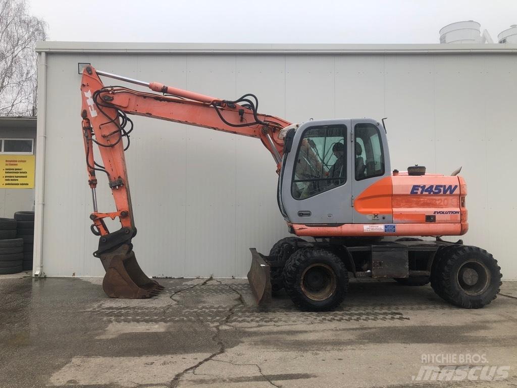 Fiat-Kobelco E 145 W Koparki kołowe