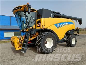 New Holland CX 8.85 Kombajny zbożowe