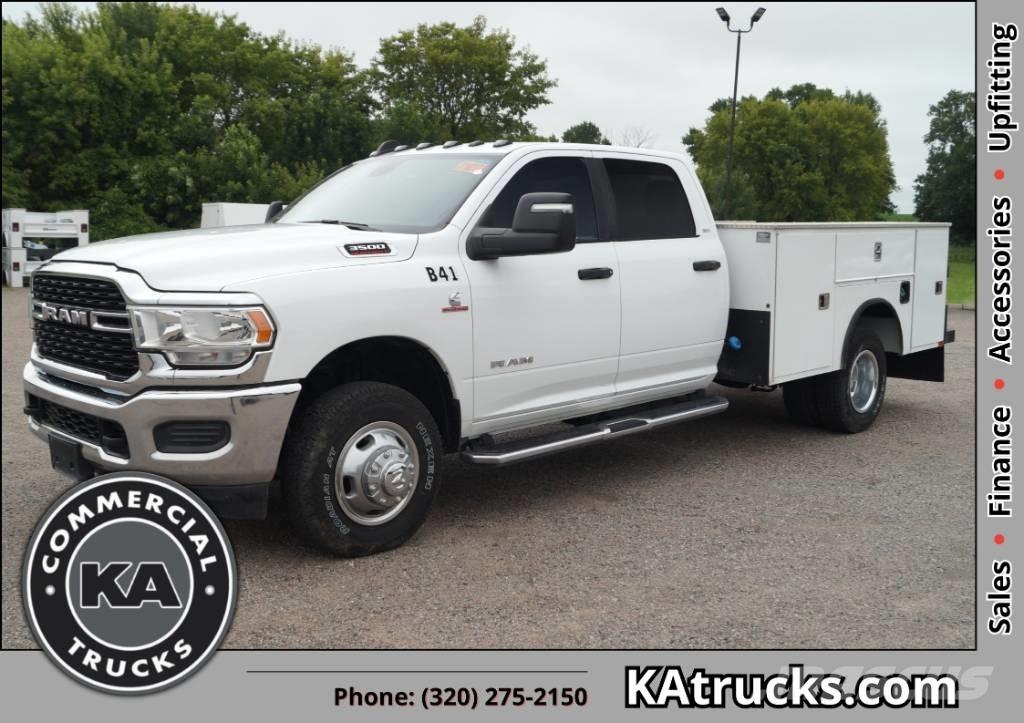 RAM 3500 SLT Pick-upy / Pojazdy z otwieranymi burtami