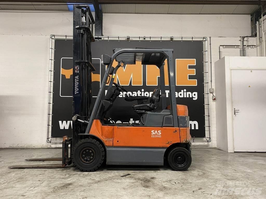Toyota 7FBMF25 Wózki elektryczne