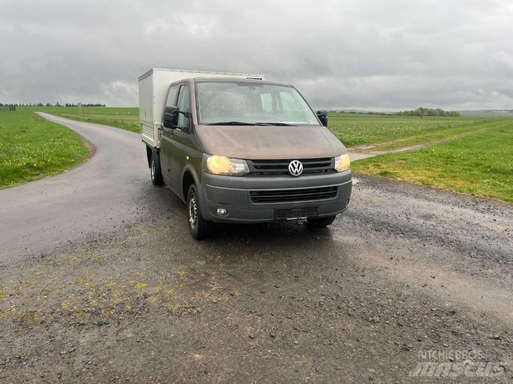 Volkswagen T5 Samochody ciężarowe ze skrzynią zamkniętą