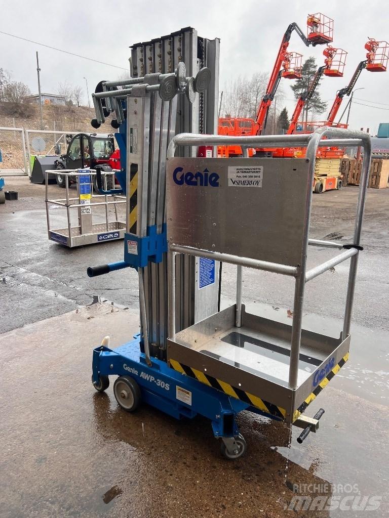 Genie AWP 30 Podnośniki masztowe