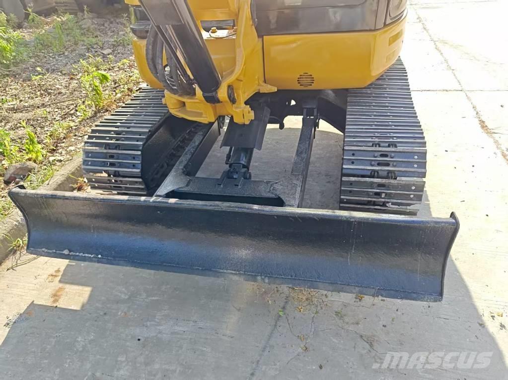 CAT 304 CR Minikoparki